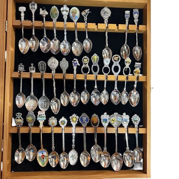 36 Spoon Glass Display Case Cabinet Holder
Rack Shadow Box 34 Spoons included - Picture 2 of 16
